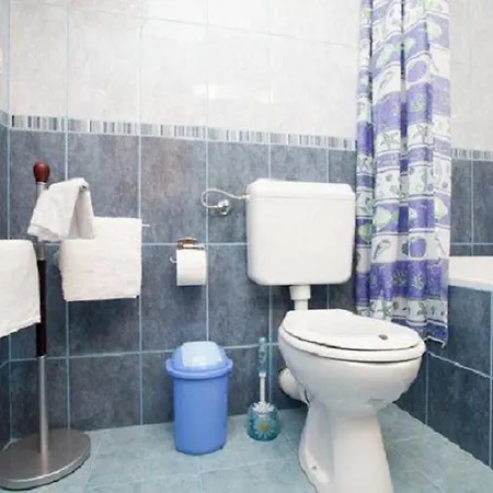 Appartement And Misic