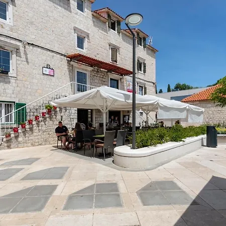 Apartment And Misic Trogir