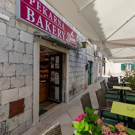 And Misic Trogir