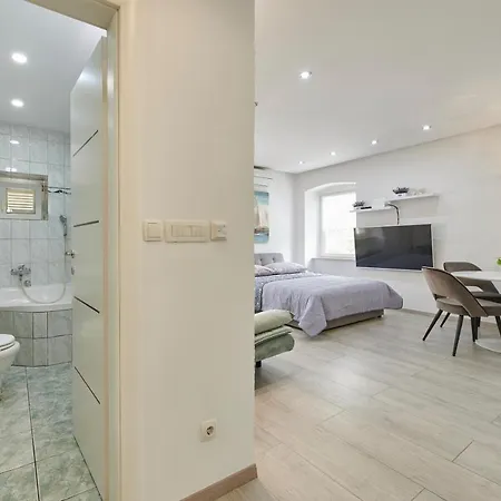 And Misic Appartement *