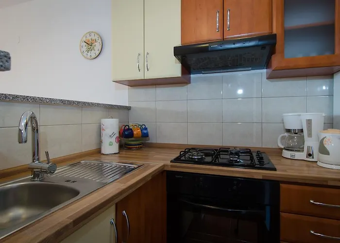 アパート And Misic