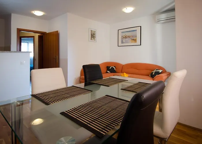 And Misic アパート