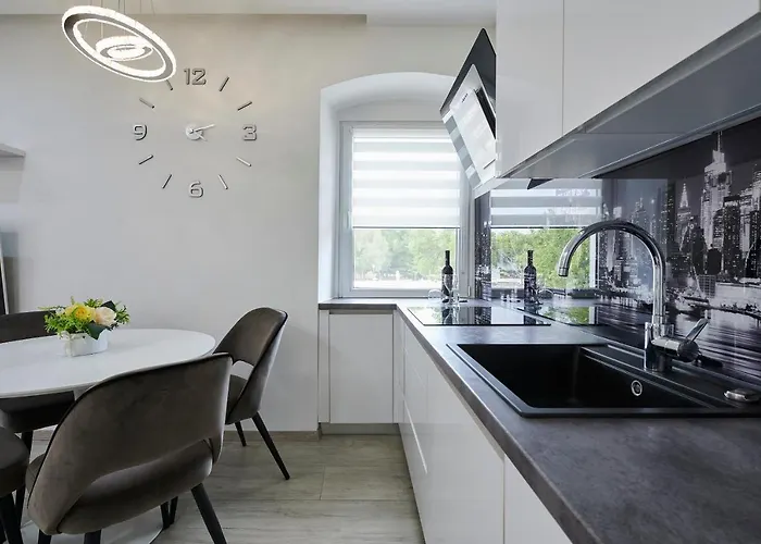 アパート And Misic